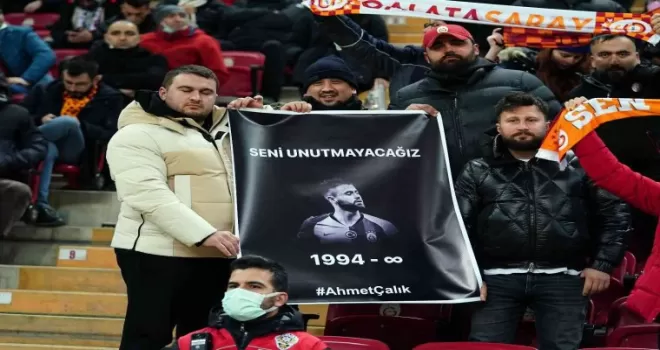 Galatasaray - Kasımpaşa maçında Ahmet Çalık unutulmadı
