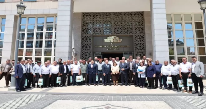Gaziantep Şehitkamil’de Başkan Şahin muhtarlarla buluştu