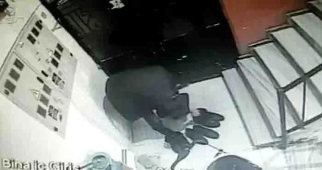 Gaziosmanpaşa’da ayakkabı hırsızı kamerada

