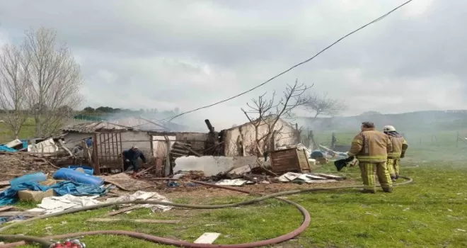 Gecekondusu yandı, gözyaşlarıyla anlattı
