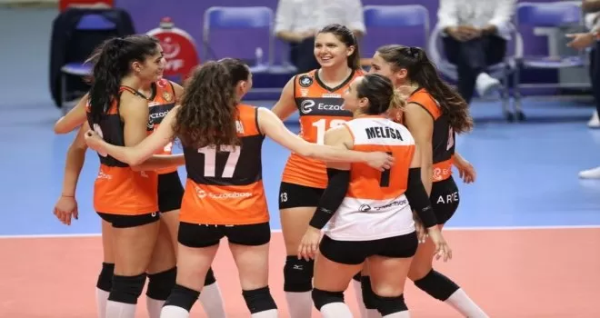Geleceğe Smaç’tan online voleybol projesi
