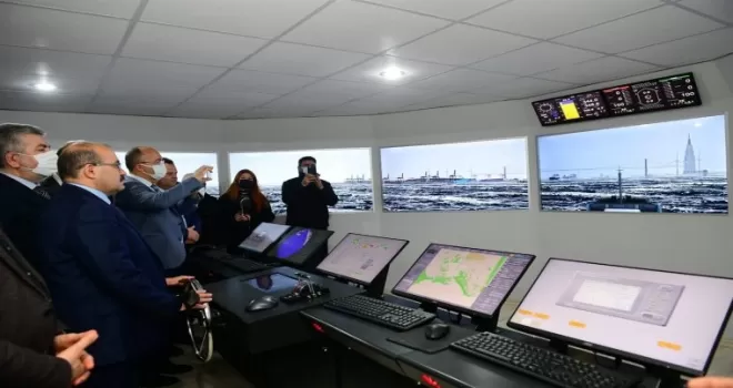 Geleceğin kaptan adayları denize açılmadan dünyayı gezecekler
