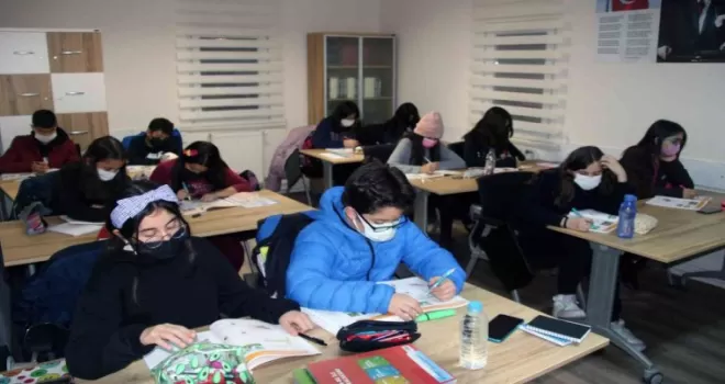 Gençlere eğitim fırsatı Çankaya Akademi’de
