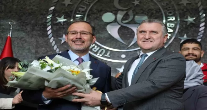Gençlik ve Spor Bakanlığında devir teslim töreni
