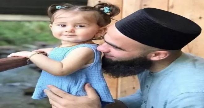 Geri manevra yaparken 2 yaşındaki kızını ezdi
