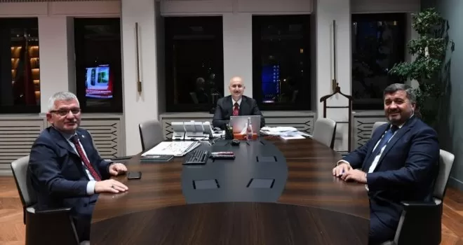 Giresun Belediye Başkanı Şenlikoğlu, projeler için Ankara’da
