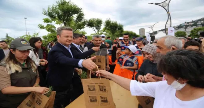 Giresun’da, 15 Temmuz şehitleri anısına fidan dikilip, dağıtıldı