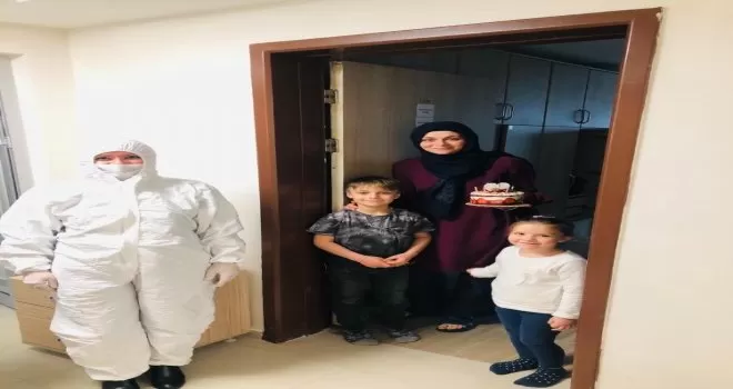Giresun’da karantinada bulunan 5 yaşındaki Elisa’ya doğum günü sürprizi
