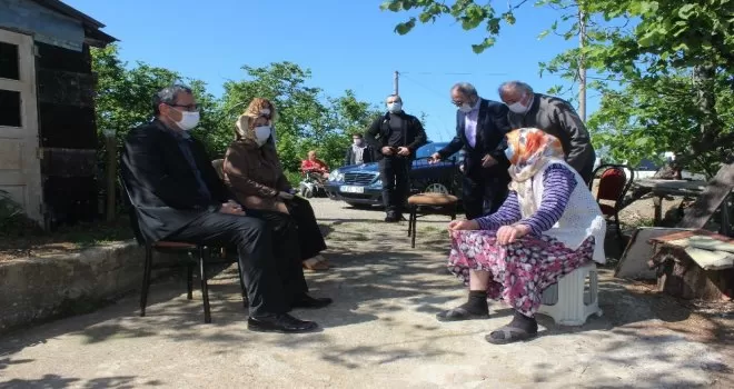 Giresun Valisi’nden şehit annesine ‘Anneler Günü’ ziyareti
