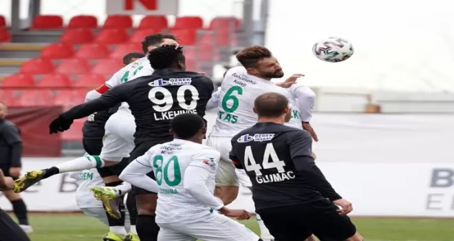 Giresunspor’da Mehmet Taş takımdan ayrıldı