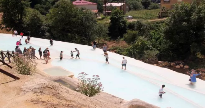 Göksu travertenleri Giresun’un Pamukkale’si oldu