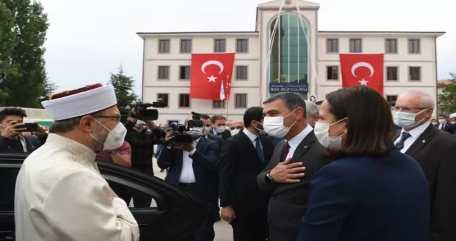 Gölbaşı İlçe Müftülüğü yeni hizmet binası dualarla açıldı
