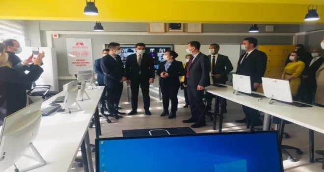 Gölbaşı mesleki eğitimle gelişiyor
