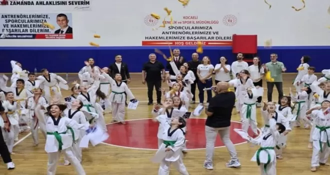 Gölcüklü taekwondocular kuşak atladı