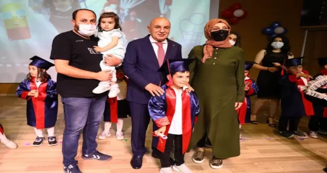 Gül kreş adası ilk mezunlarını verdi
