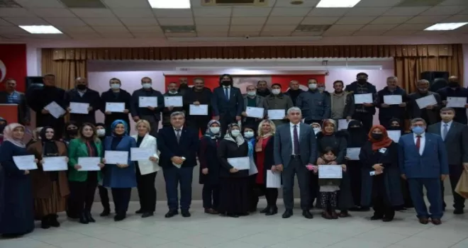 Gümüşhane’de 93 kursiyere sertifikaları verildi
