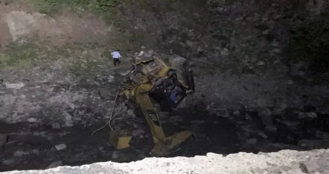 Gümüşhane’de yol çalışmasın heyelan! 2 ölü