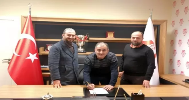 Gümüşhanespor’da Sezgin Köprülü imzayı attı
