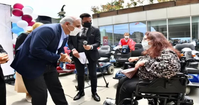 Gurbetten engellilere uzanan yardım eli
