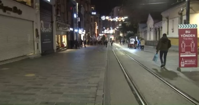 Hafta sonu sokağa çıkma kısıtlaması başladı
