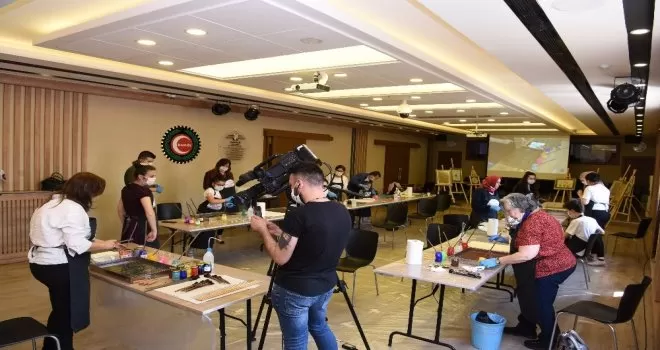 HAK-İŞ’ten üyelerine ve ailelerine renkli eğitim
