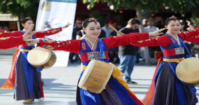 Halk dansları rüzgârı Bursa’nın dört bir yanını sardı