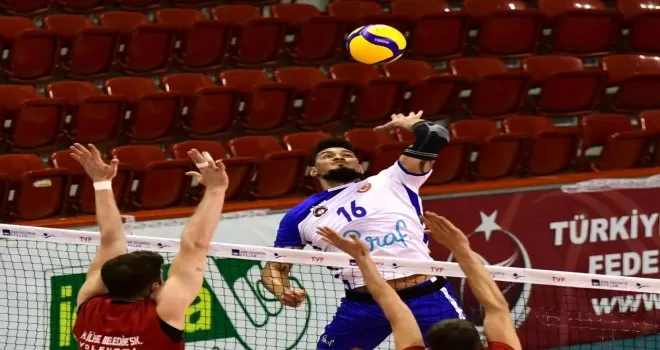 Halkbank kupada sahne alıyor
