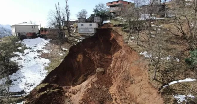 Havalar ısınıyor, karlar eriyor, Trabzon kayıyor