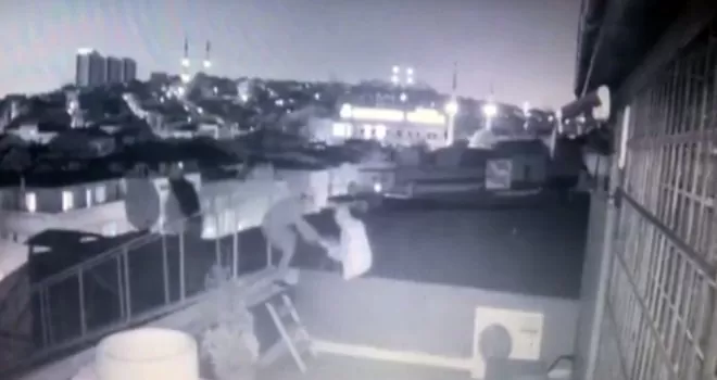 Hırsızlar bu kez kapıdan değil çatıdan girdi
