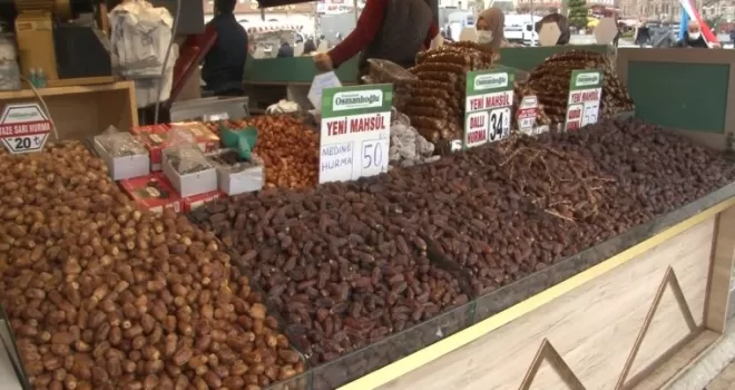 Hurmalar tezgahları süsledi

