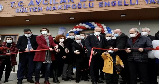 İBB Başkanı İmamoğlu, Başakşehir’de açılışa katıldı
