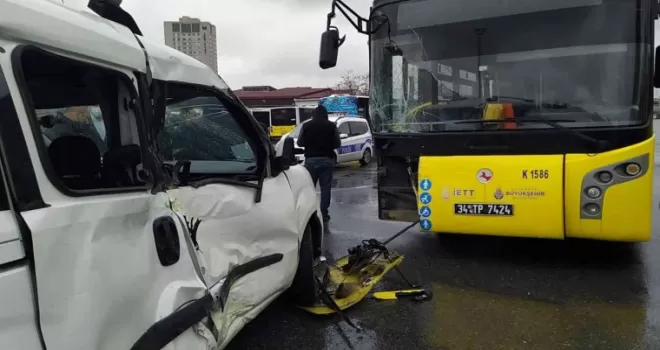 İETT Garajı’nın içinde kaza: 2 yaralı
