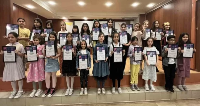 İhlas İlkokulu öğrencileri, “Tacev ile temel kodlama“ sertifikalarını aldı
