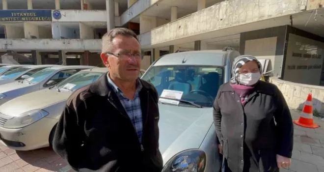 İhtiyarlar çetesi çaldıkları otomobiller ile yakalandı
