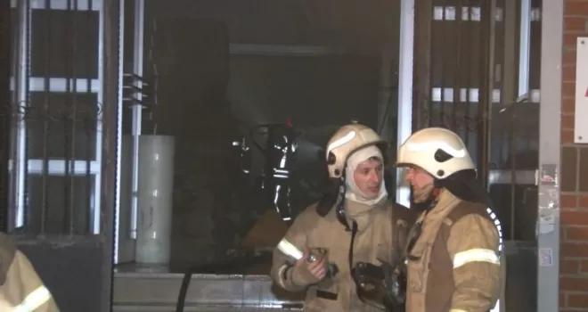 İkitelli’de ayakkabı fabrikasında yangın paniği
