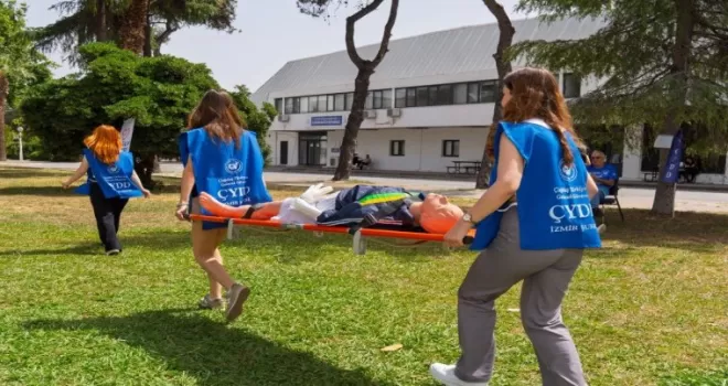 İlk Yardım Uygulama Turnuvası’nda zamanla yarıştılar