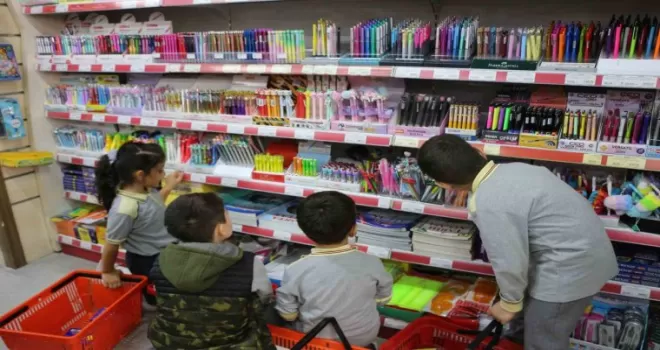 İlkokul öğrencileri ve annelerinden öğretmenlerine unutulmaz hediye
