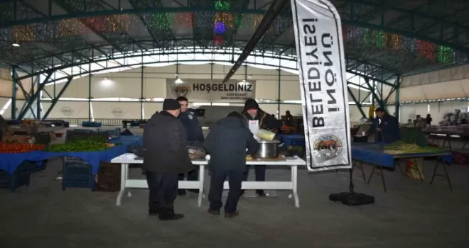 İnönü Belediyesi sıcak çorba ikramına devam ediyor
