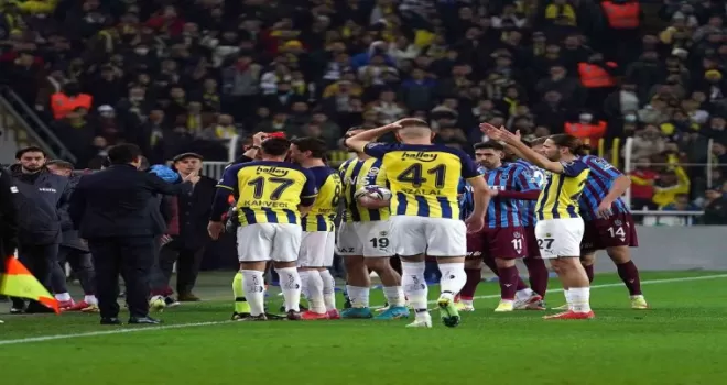 İrfan Can Kahveci atıldı
