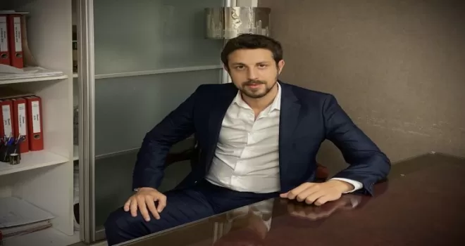 İş Adamı Ege Kayıkçı influencer’lara ateş püskürdü
