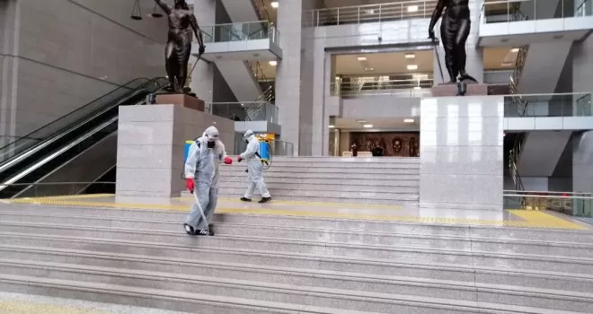 İstanbul Adliyesi en sakin günlerini geçiriyor
