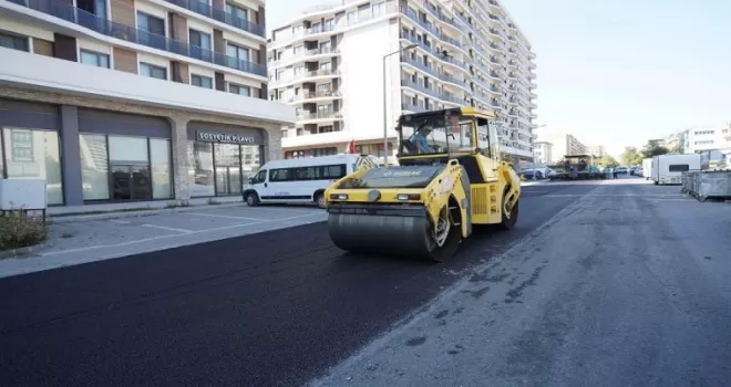 İstanbul Beylikdüzü’nde yol bakım çalışmaları sürüyor