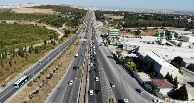 İstanbul çıkışında bayram öncesi trafik yoğunluğu başladı

