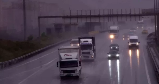 İstanbul’da beklenen yağış başladı
