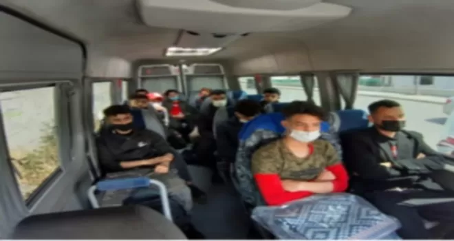 İstanbul’da göçmen kaçakçılığı operasyonu: 32 gözaltı
