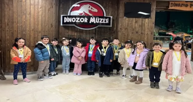 İstanbul’da kreş öğrencileri, dinozor ve oyuncak müzesini ziyaret etti