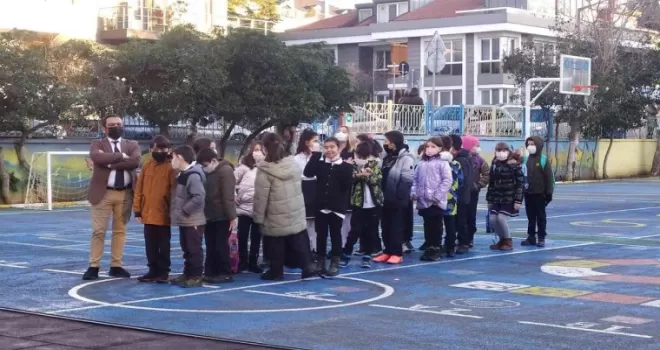 İstanbul’da öğrenciler ders başı yaptı
