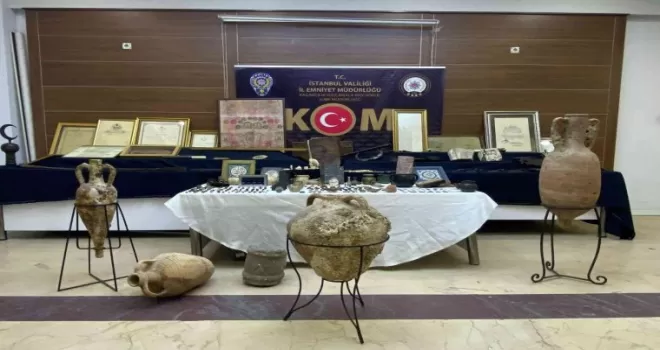 İstanbul’da tarihi eser kaçakçılarına operasyon: 5 gözaltı
