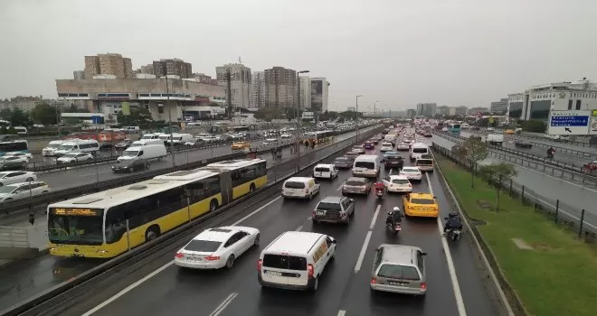 İstanbul’da trafik durma noktasına geldi
