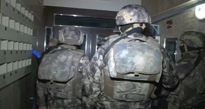 İstanbul’da uyuşturucu tacirlerine şafak operasyonu
